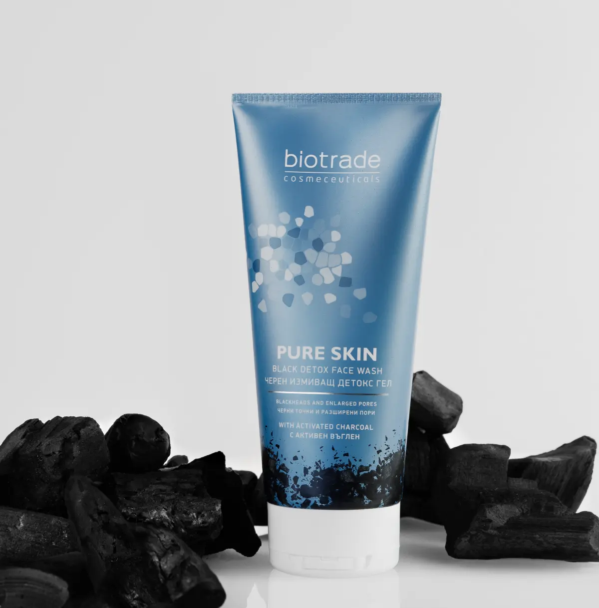 Pure Skin черен детокс измиващ гел, 200 мл - Image 4